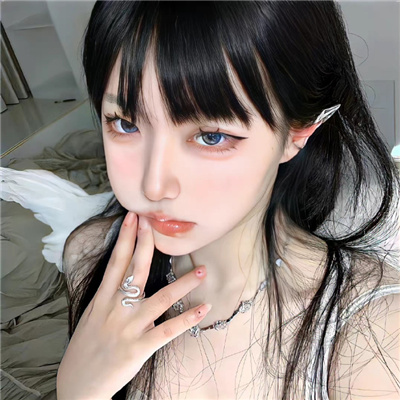 伴游女生巢飞槐的资料