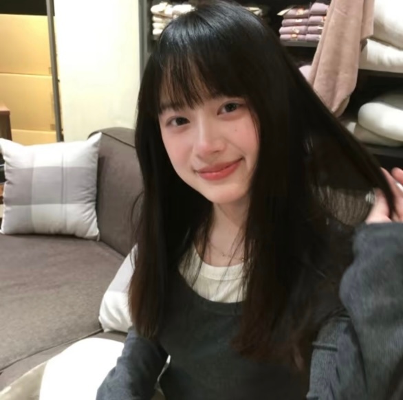 伴游女生 | 满文茵的资料