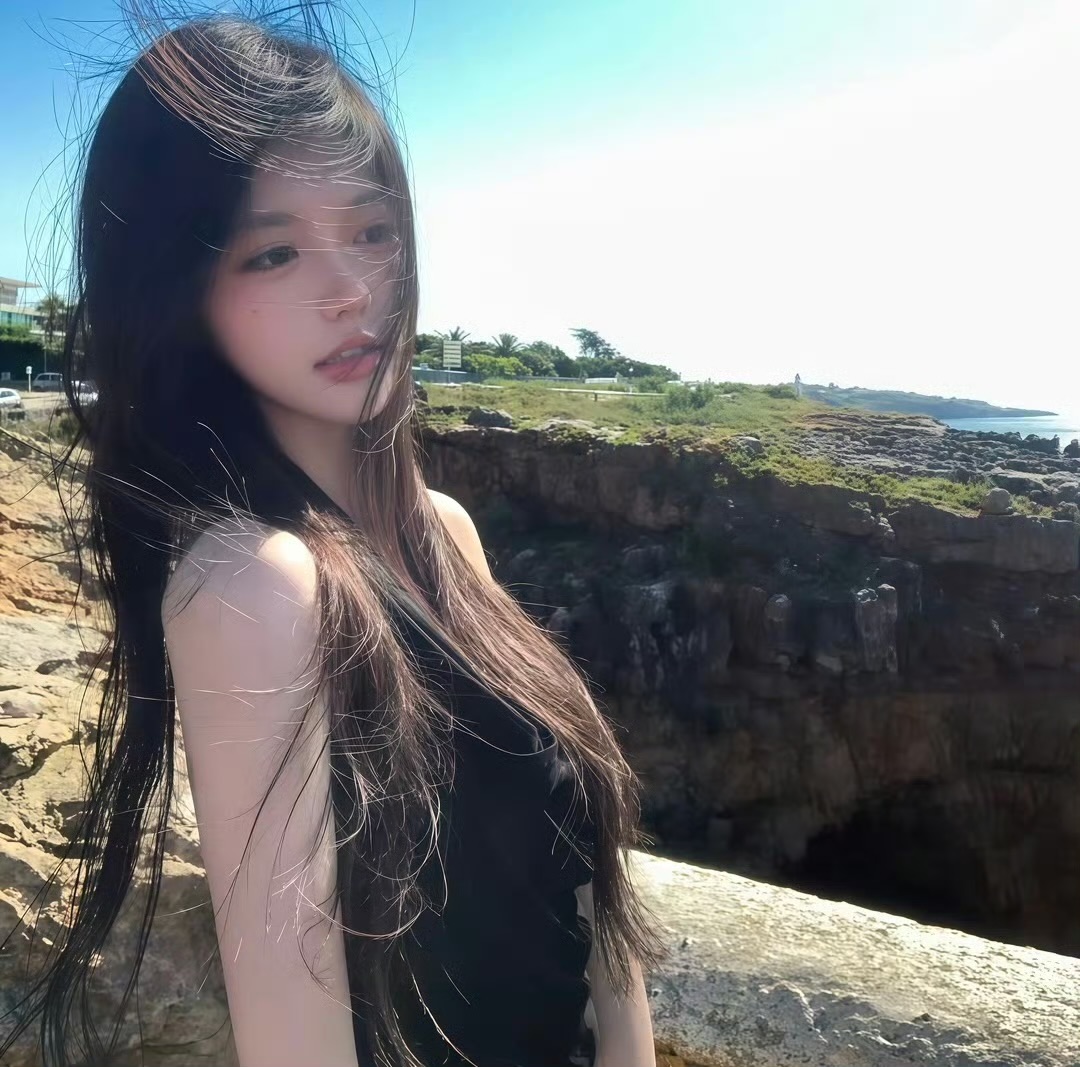 私人伴游女生 | 依秋的资料