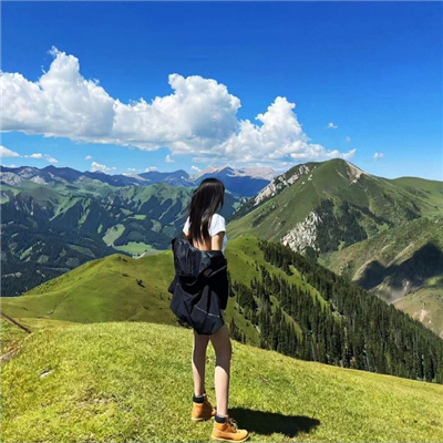 伴游女生童锦的资料