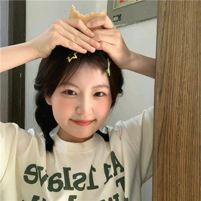 伴游女生柴雯丽的资料