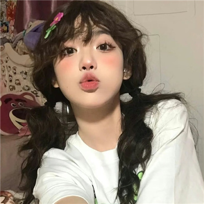 伴游女生澄谷槐的资料