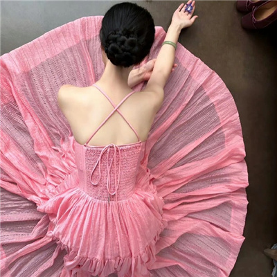 伴游女生辜嫚的资料