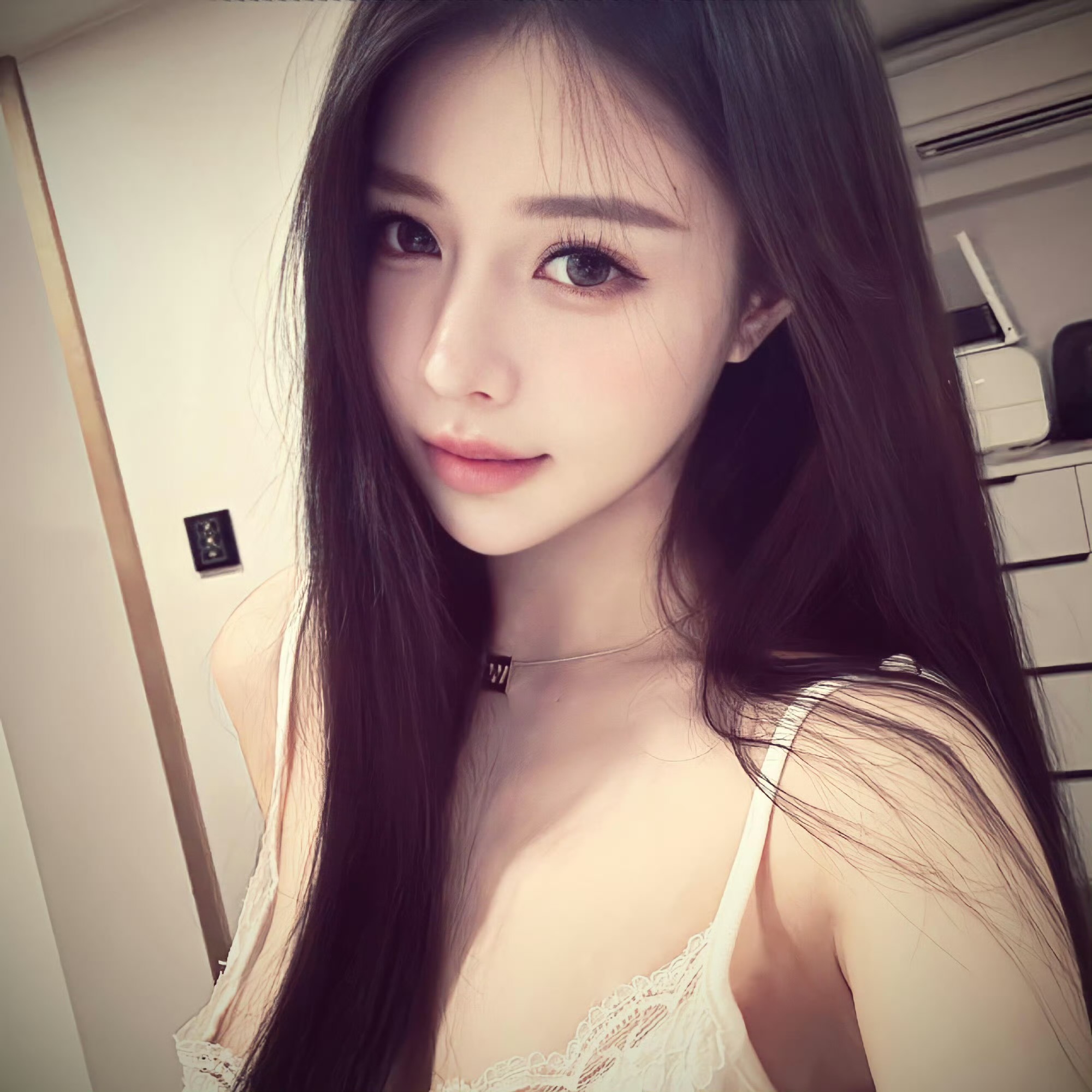 伴游女生谭米兰的资料