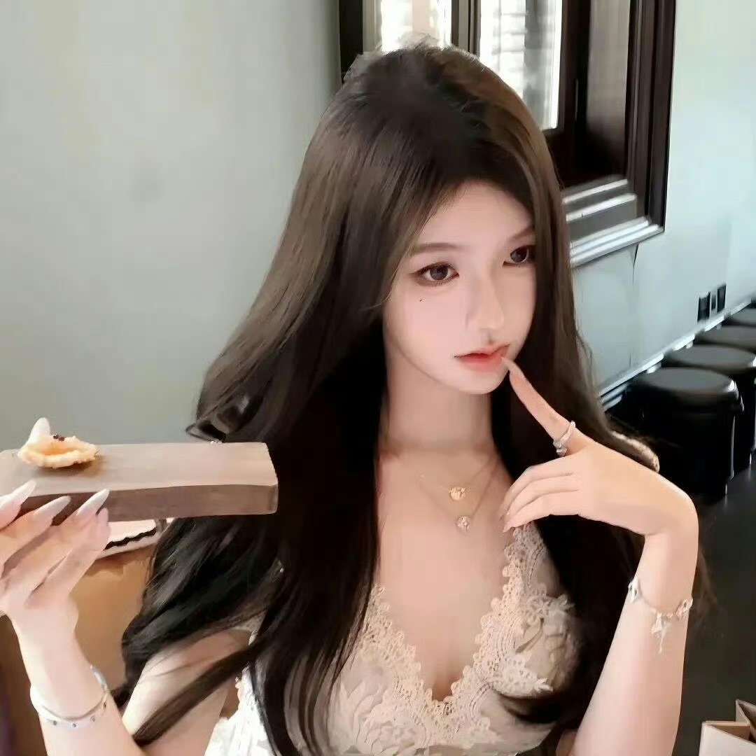 伴游女生叶水瑶的资料