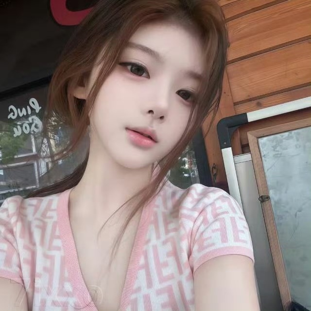 伴游女生谭琳的资料