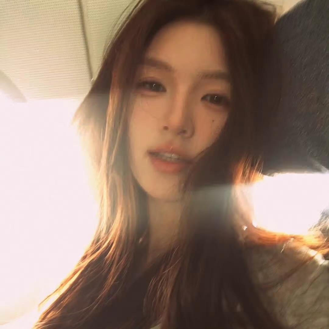 伴游女生萧曼的资料