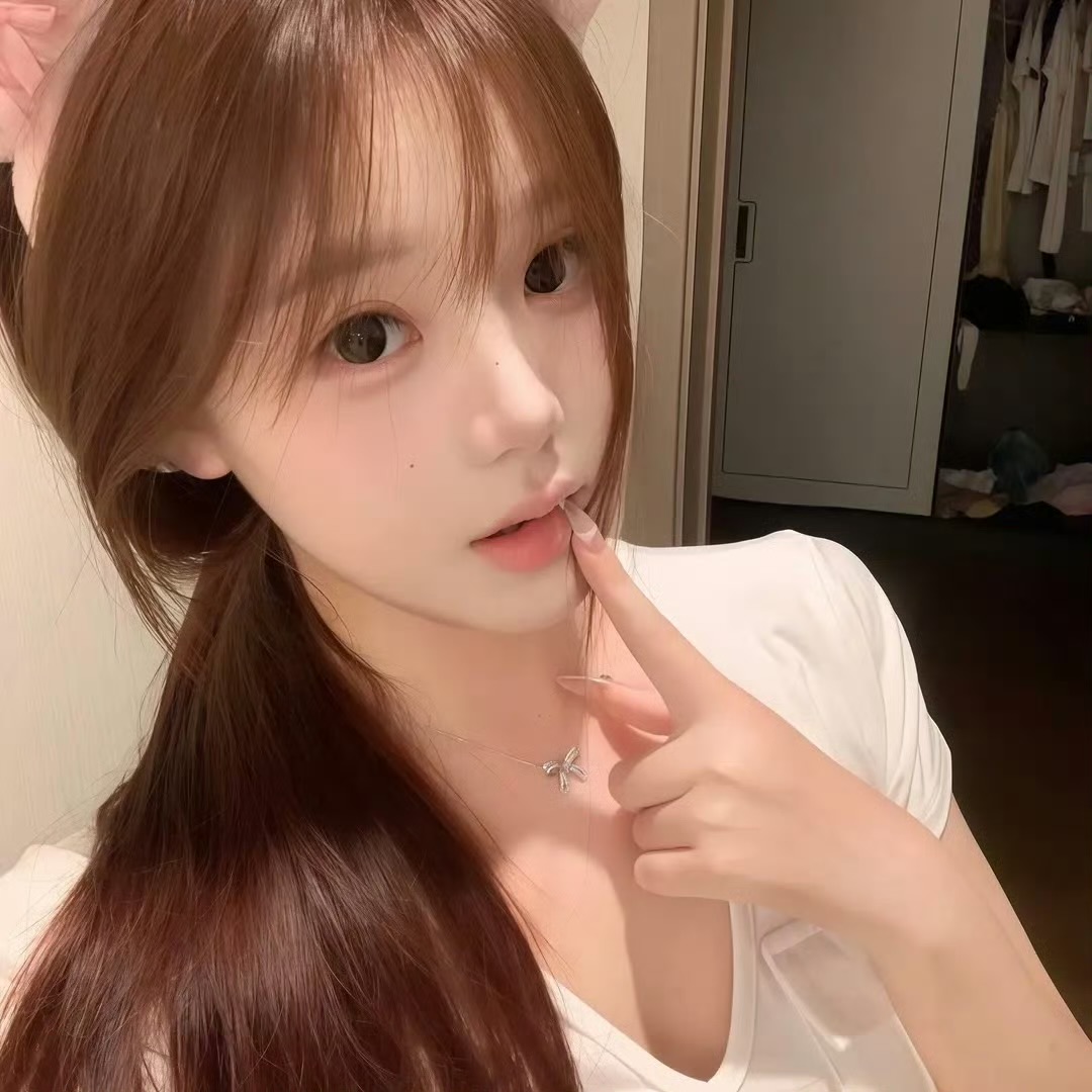 伴游女生Lesley Bertha的资料