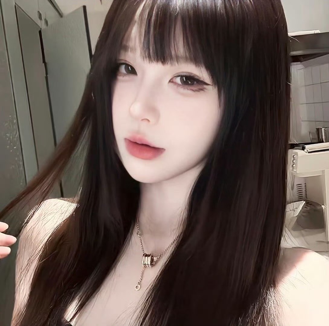 伴游女生江晚晴的资料