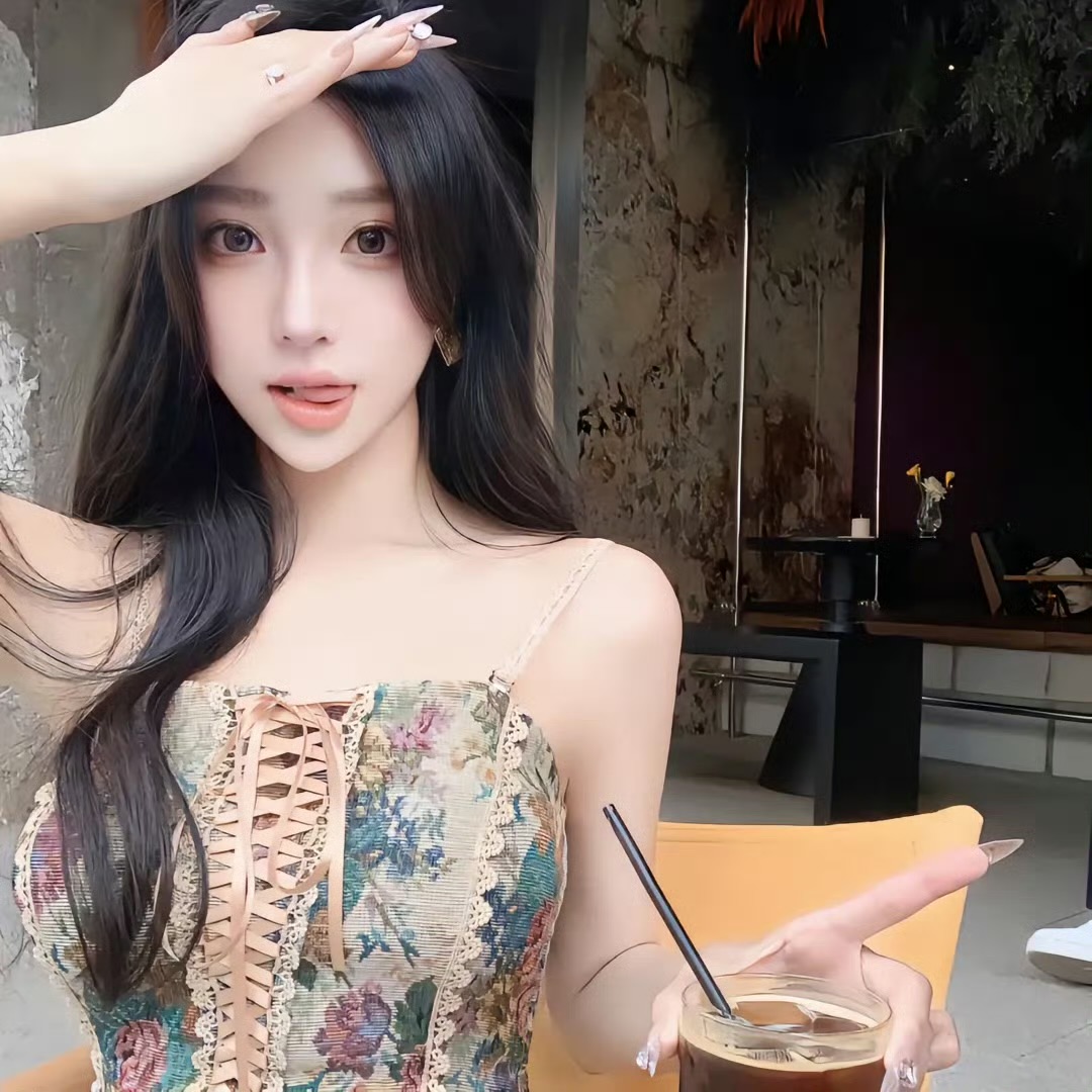 伴游女生楚娆的资料