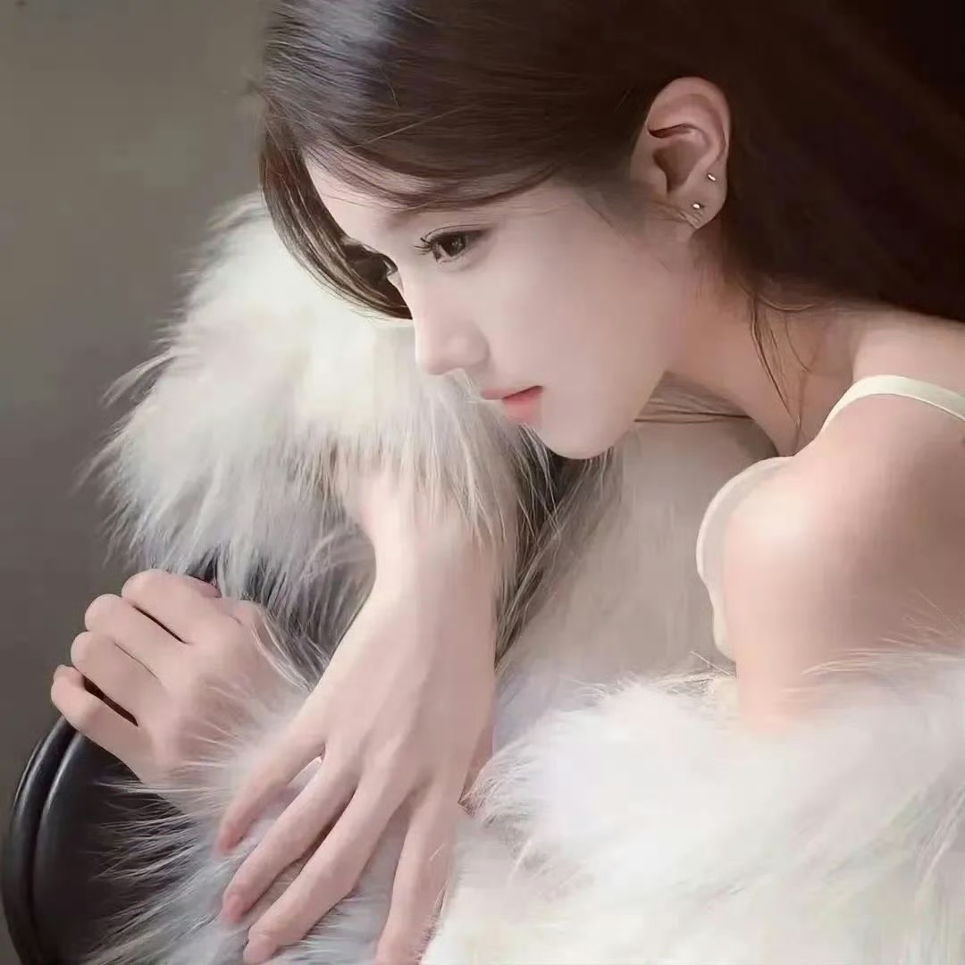 伴游女生东方静怡的资料