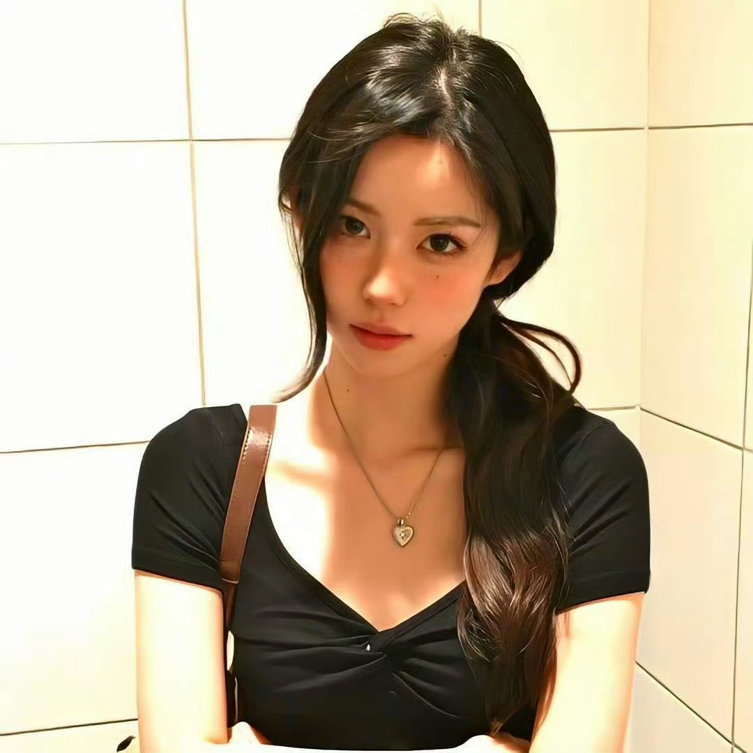 伴游女生廖雅的资料