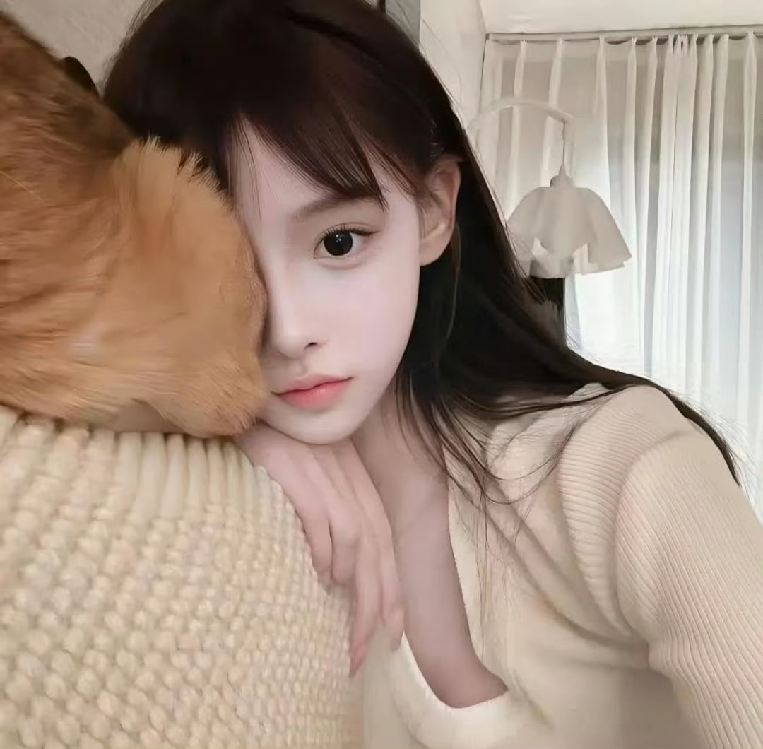 伴游女生纪沉璧的资料