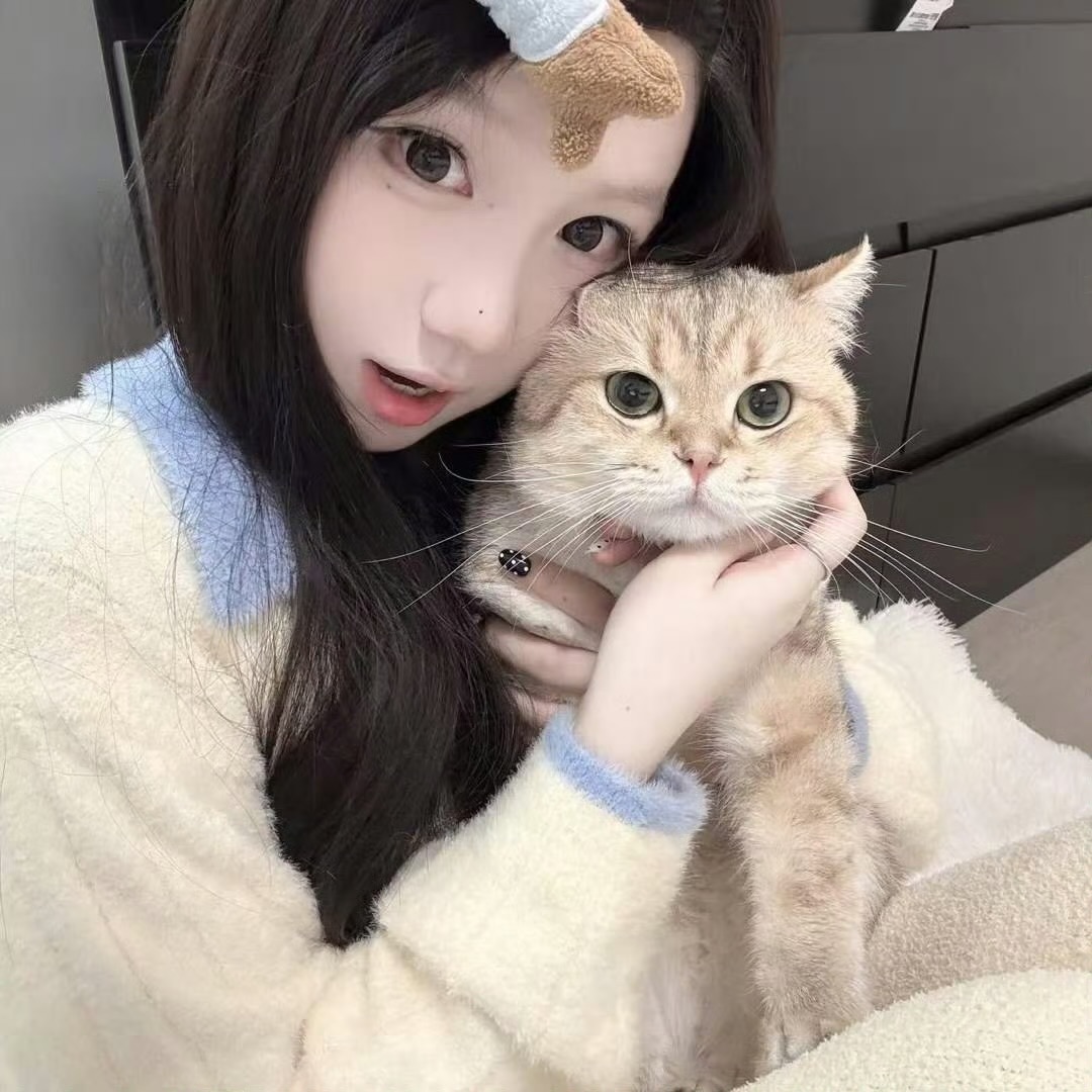 伴游女生温见微的资料