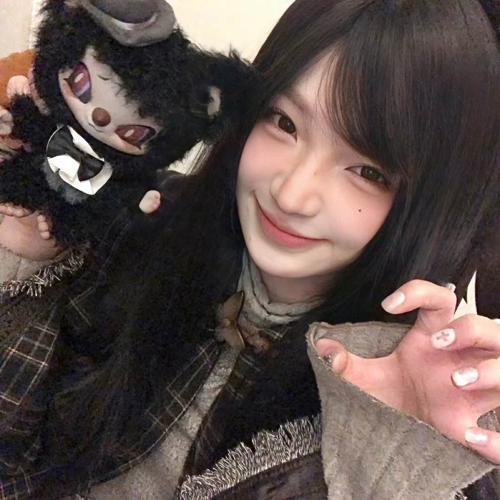 伴游女生陈雪瑶的资料