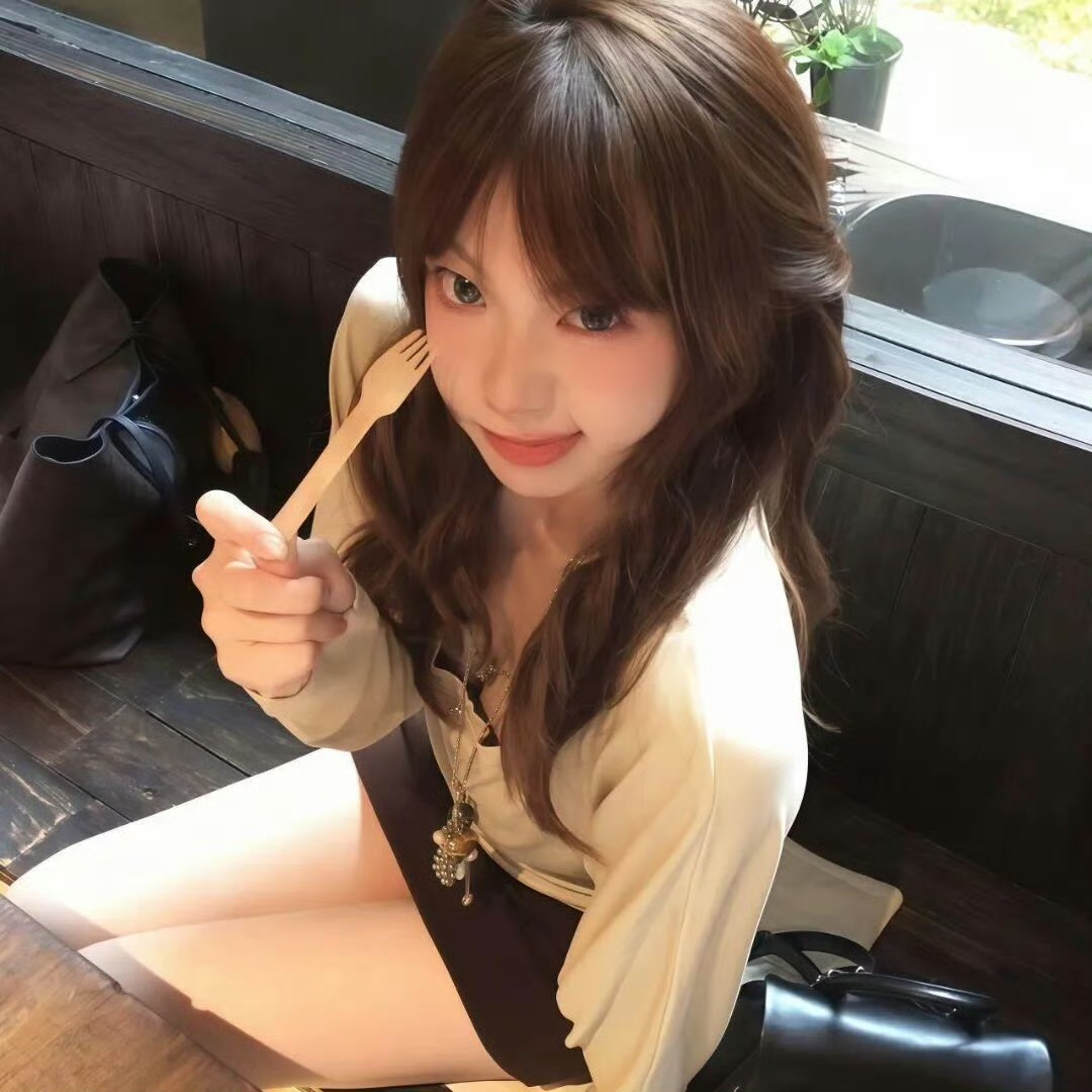 伴游女生陆知遥的资料