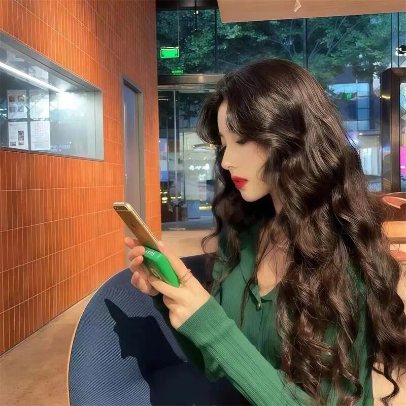 伴游女生于浸月的资料