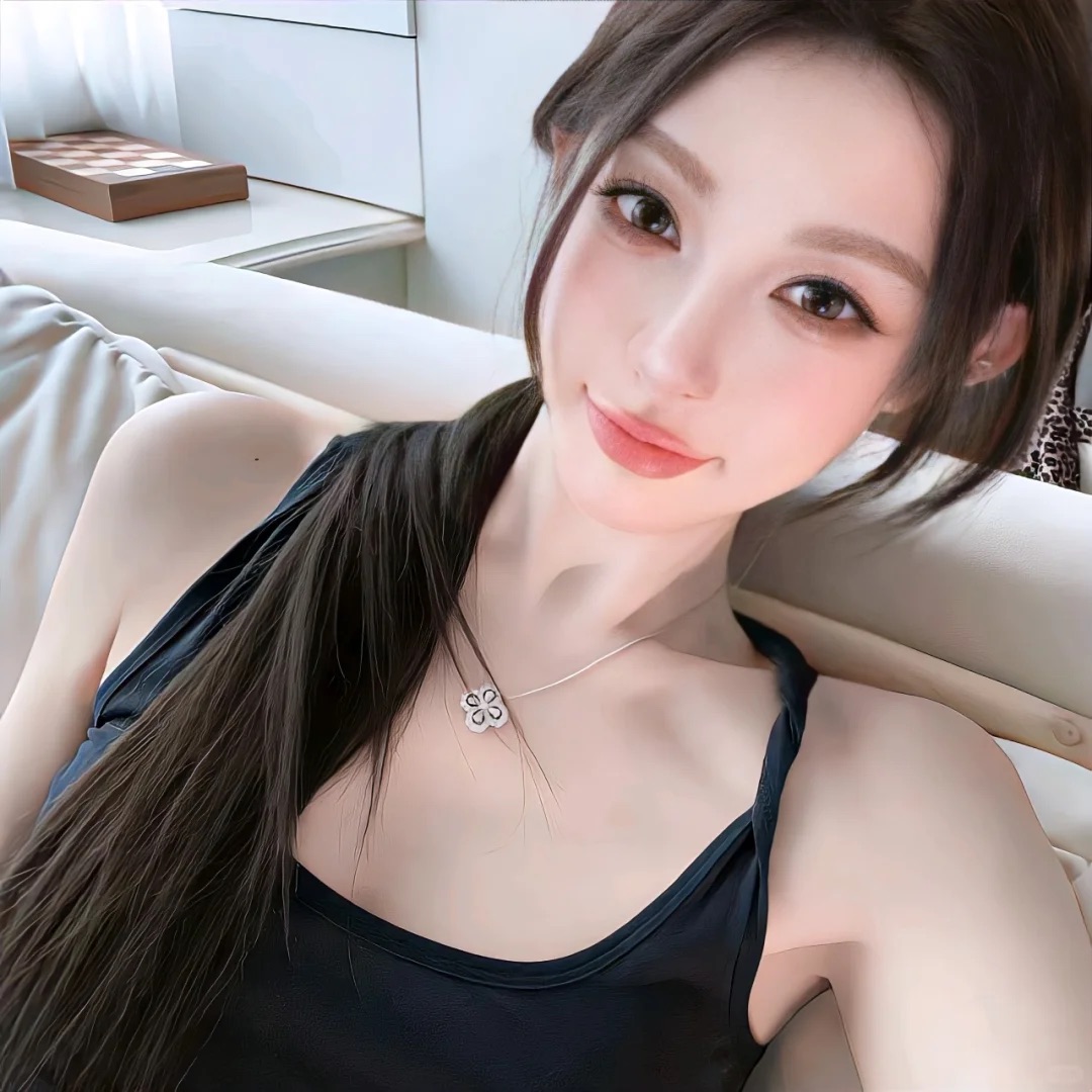 伴游女生李梦瑶的资料