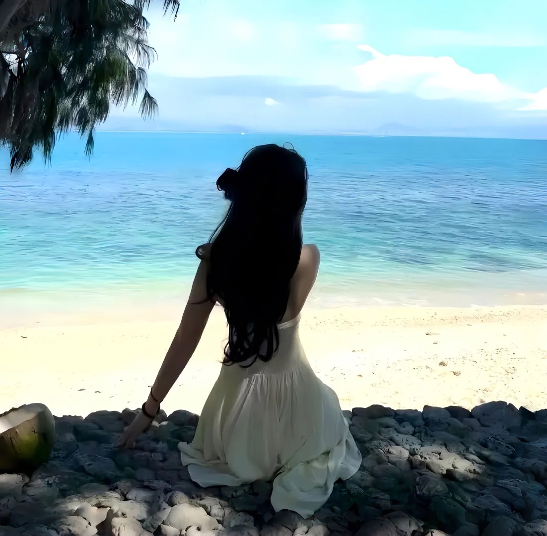 伴游女生江晚的资料